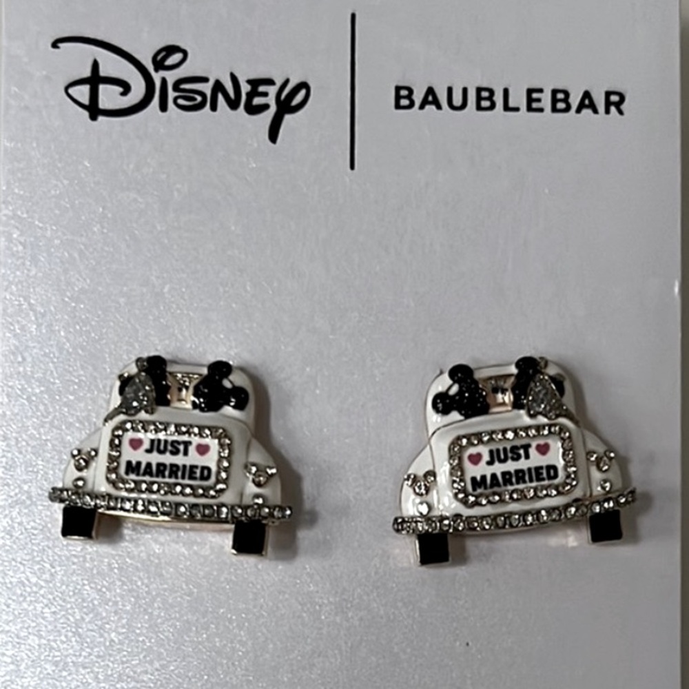 NWT ⚜️🤍⚜️ Disney BaubleBar Just Married Mickey & Minnie Earrings - Picture 4 of 6